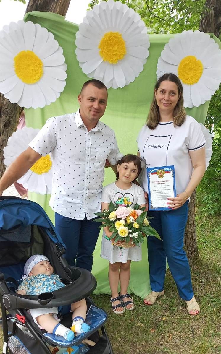 Семья Василия Новокшенова стала победителем регионального этапа Всероссийского конкурса «Семья года» в номинации «Сельская семья»
