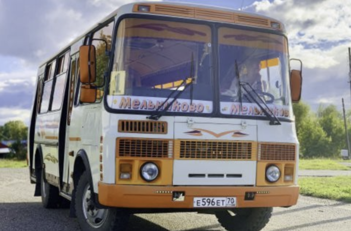 В связи с предстоящими майскими праздниками в расписание движения автобусов по внутрирайонным маршрутам внесены изменения